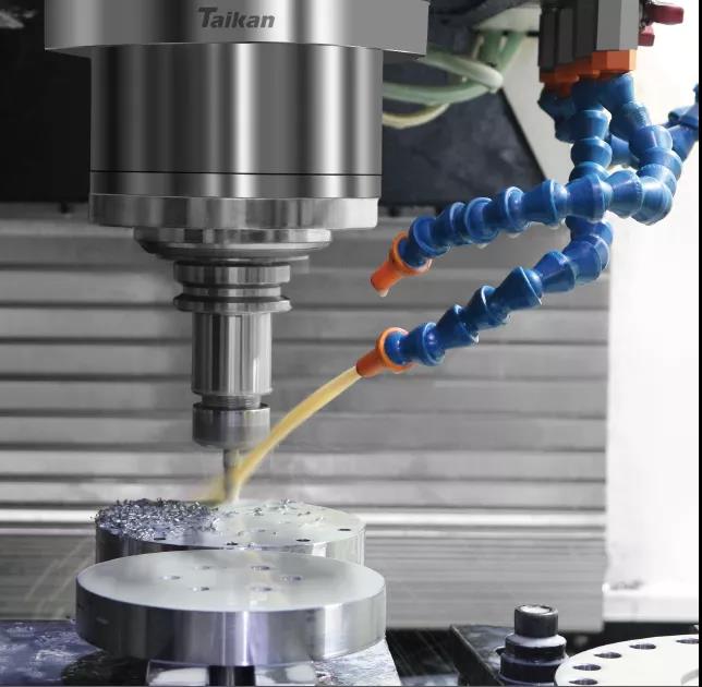 尊龙凯时加工中心保养