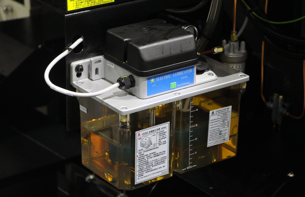 尊龙凯时加工中心保养